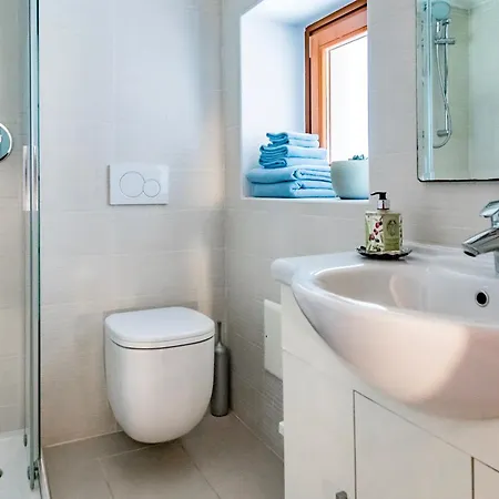 펜션 Ca De L'angelon -- Vittoria House 브렌조네 술 가르다