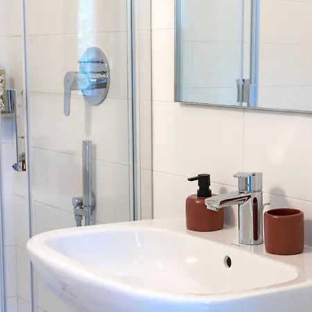 펜션 Ca De L'angelon -- Vittoria House 브렌조네 술 가르다