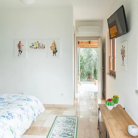 Vittoria House