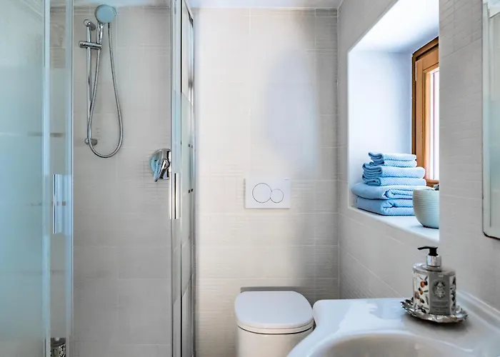 Ca De L'angelon -- Vittoria House * Brenzone sul Garda